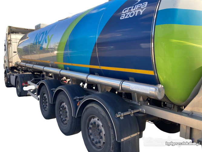 oryginalny-adblue-noxy-z-grupy-azoty-2700-zl-netto-1000-l-ibc-64666.jpg