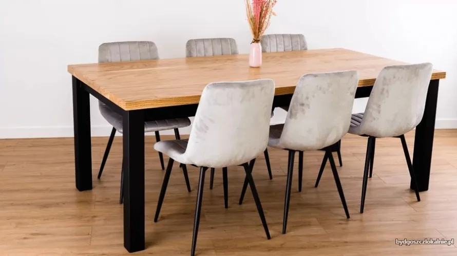 odsprzedam-stol-wykonany-na-zamowienie-w-stylu-loft-dobra-cena-67653.webp